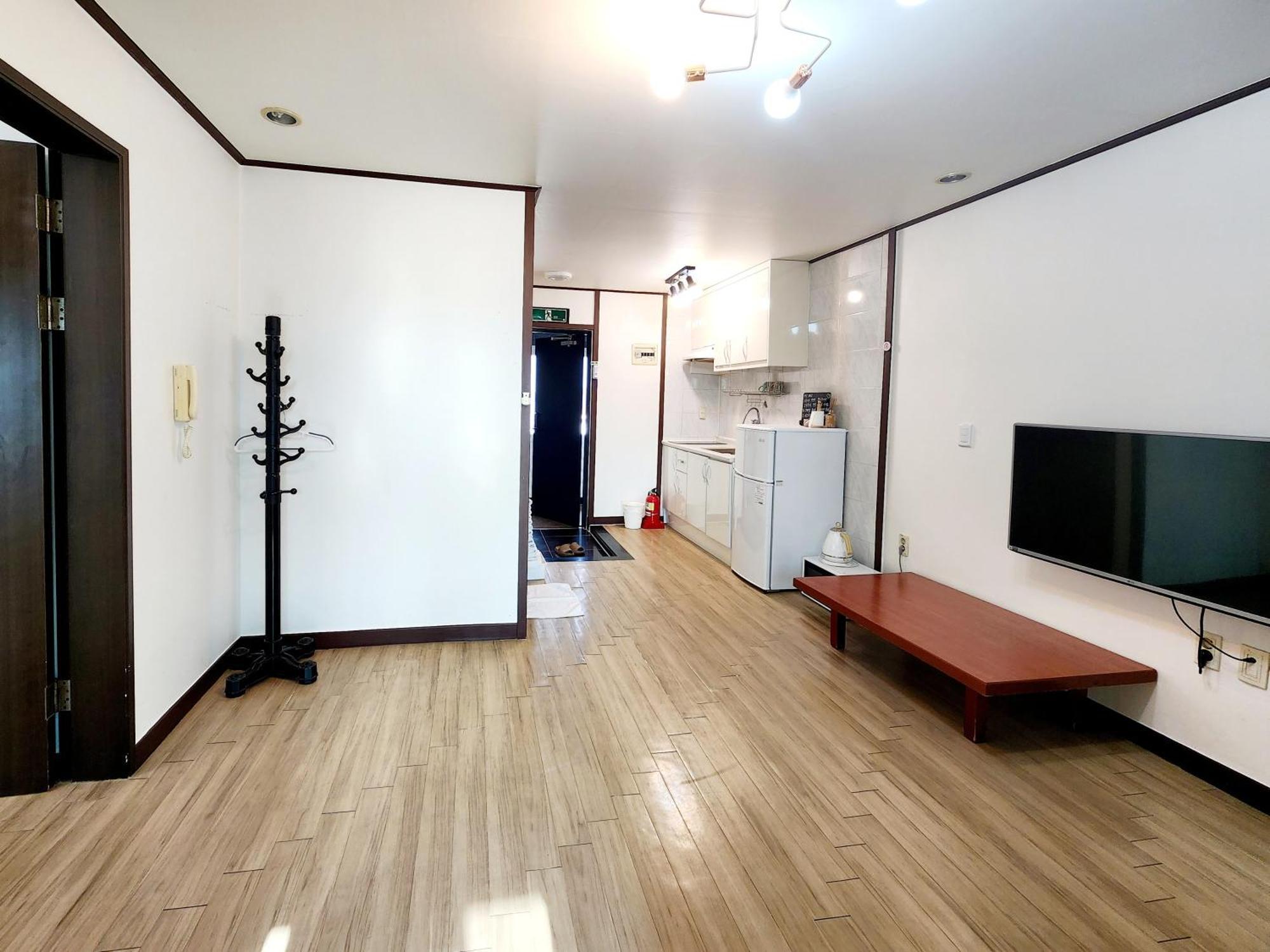 Pureun Jeju Pension Согвипхо Экстерьер фото