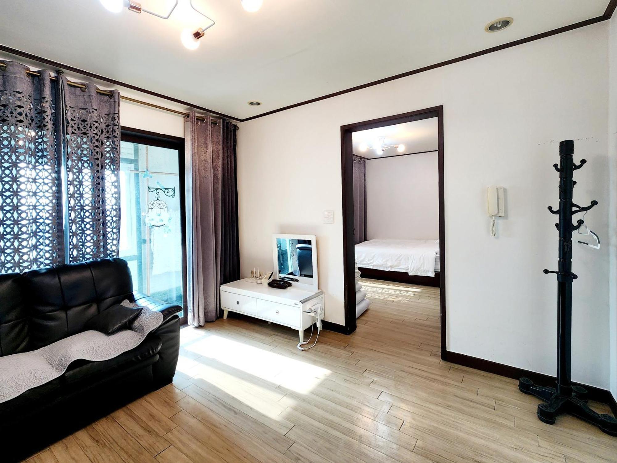 Pureun Jeju Pension Согвипхо Экстерьер фото