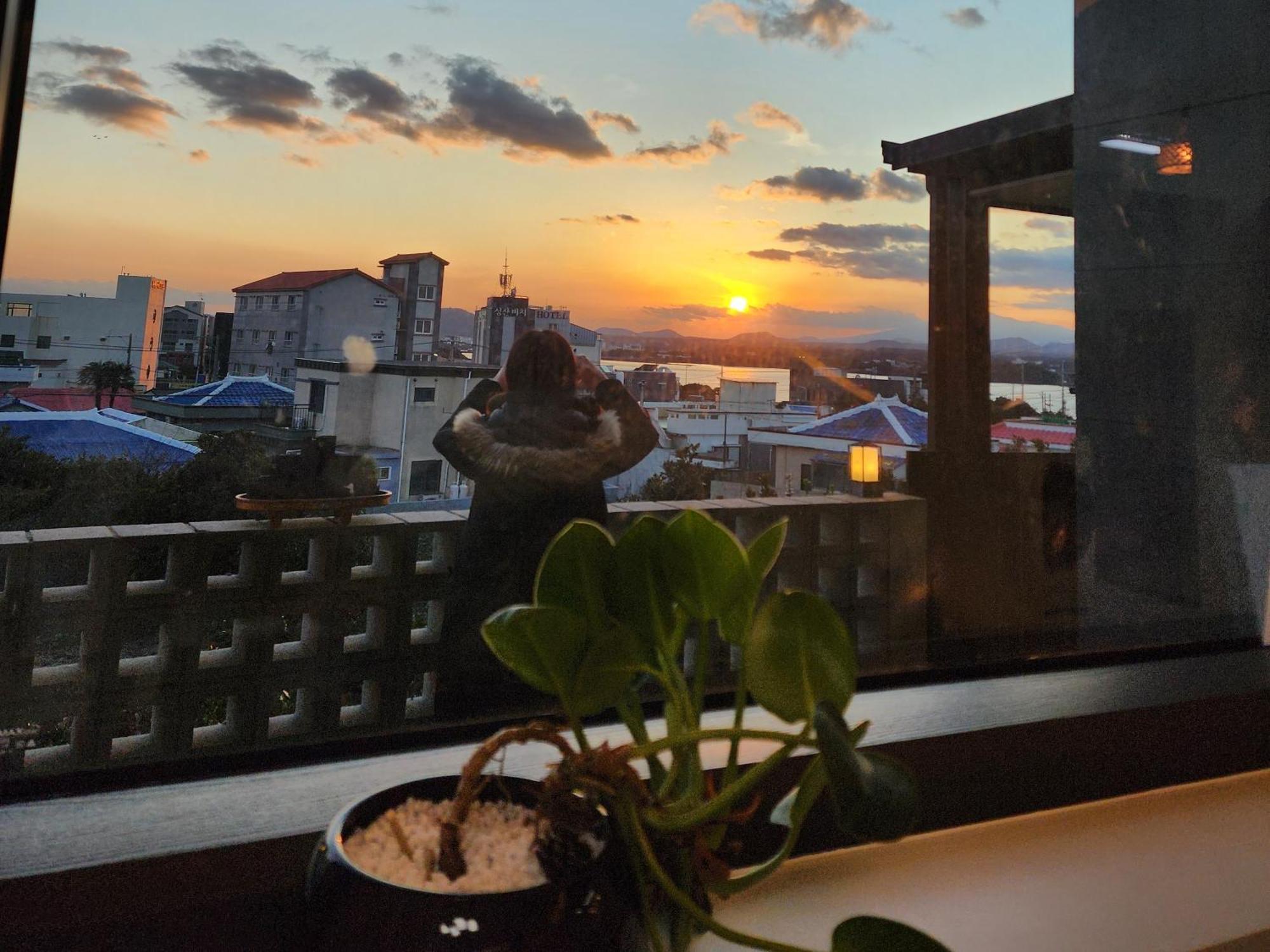 Pureun Jeju Pension Согвипхо Экстерьер фото