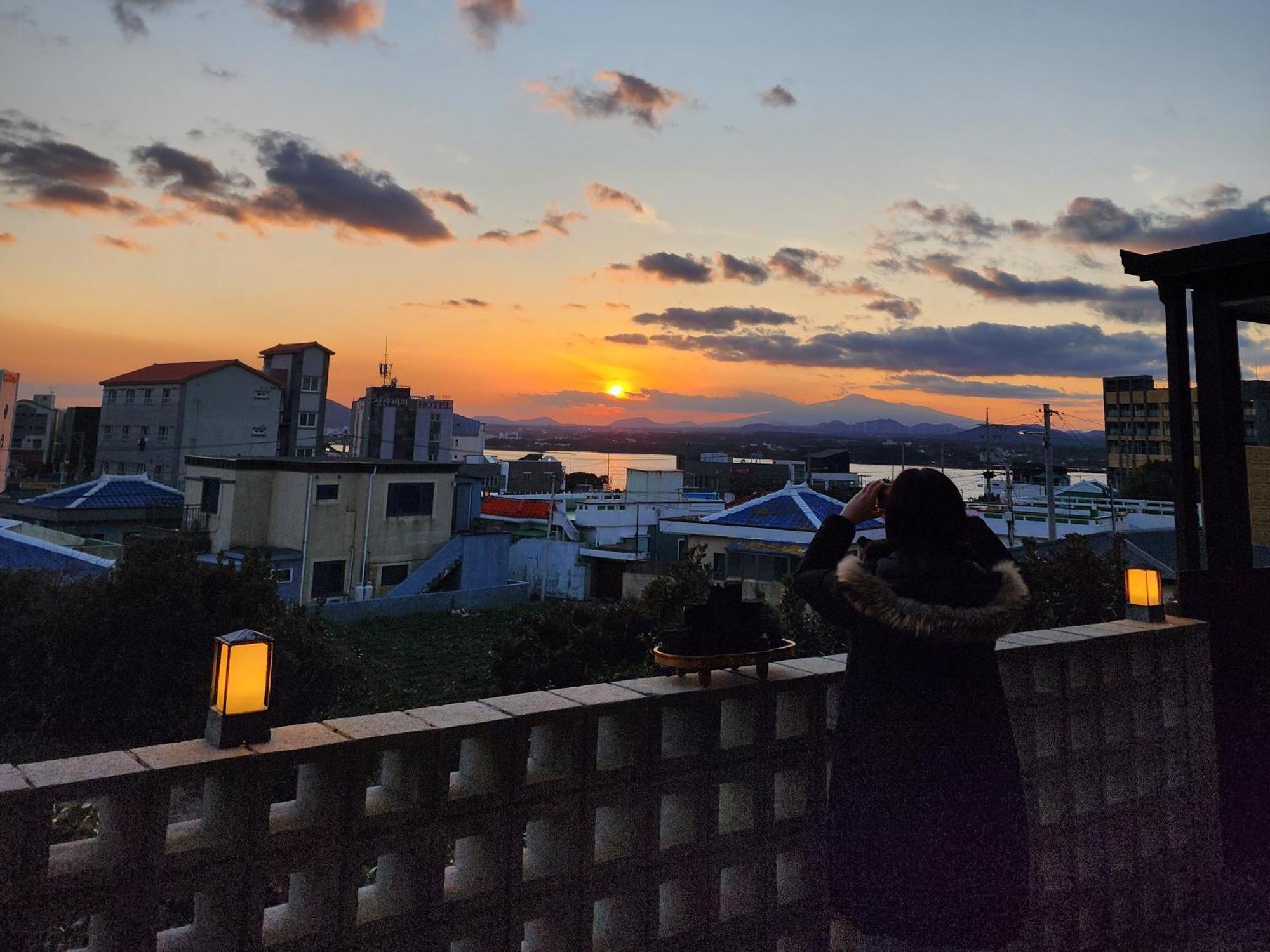 Pureun Jeju Pension Согвипхо Экстерьер фото