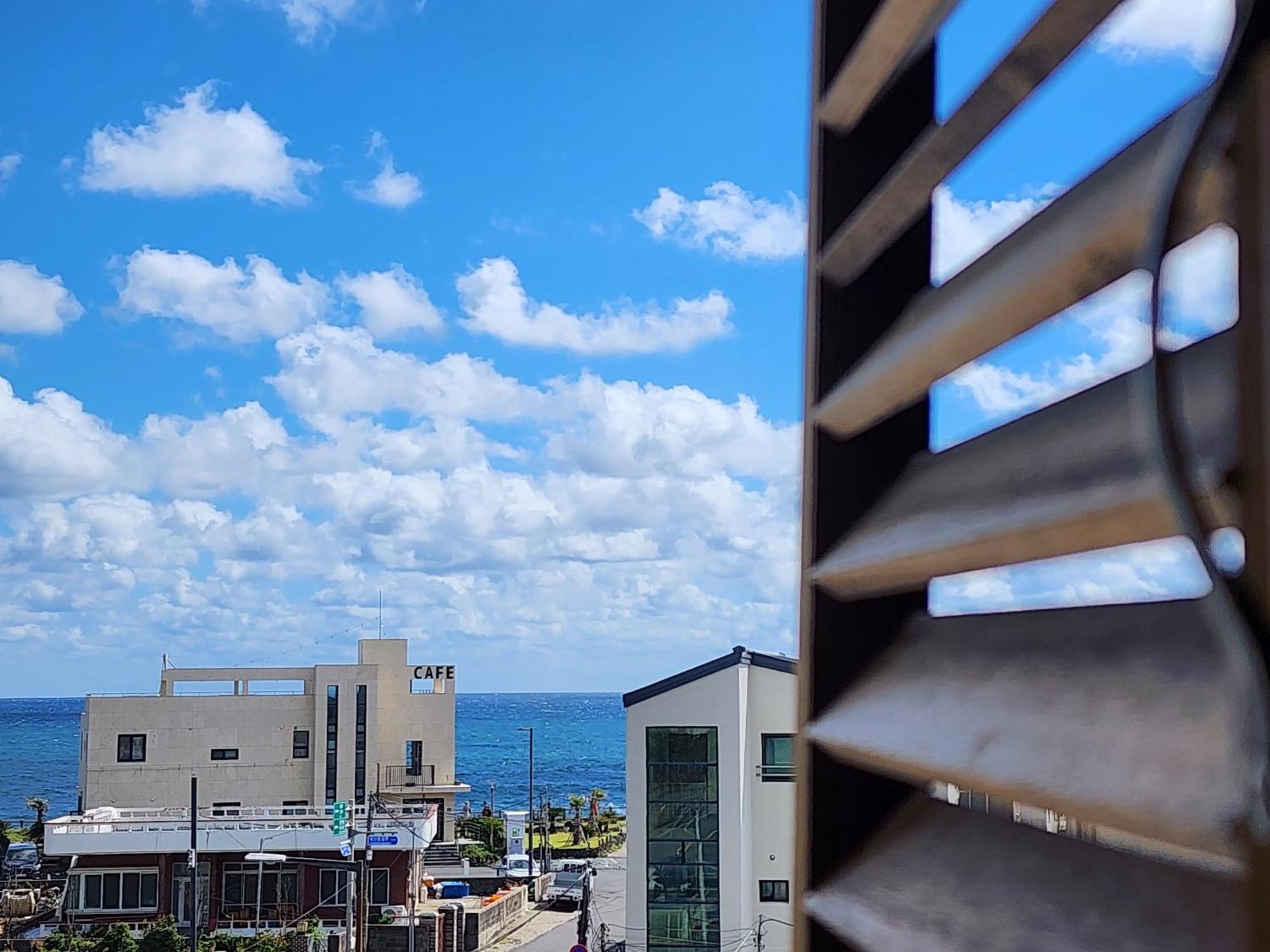 Pureun Jeju Pension Согвипхо Экстерьер фото