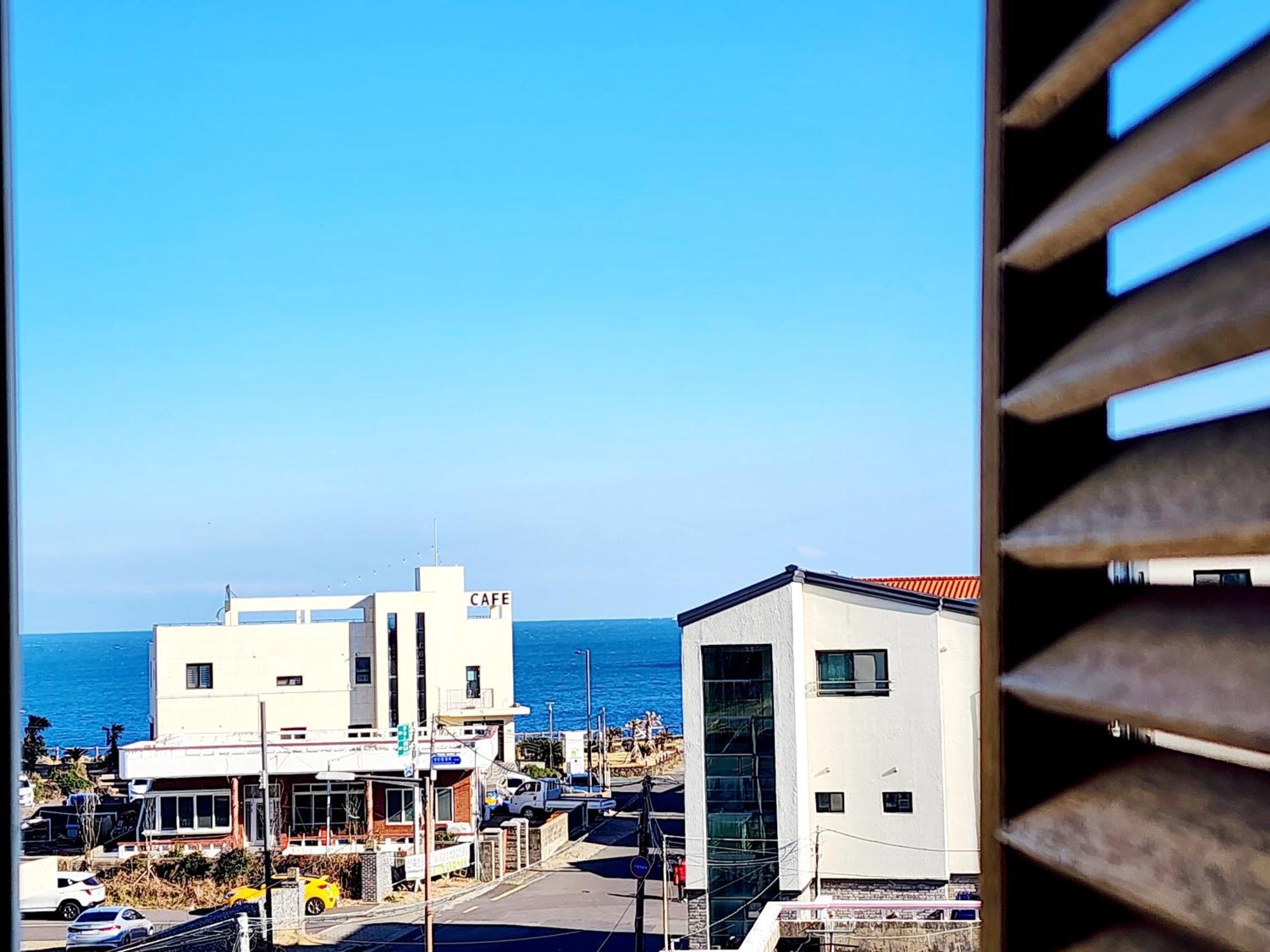 Pureun Jeju Pension Согвипхо Экстерьер фото