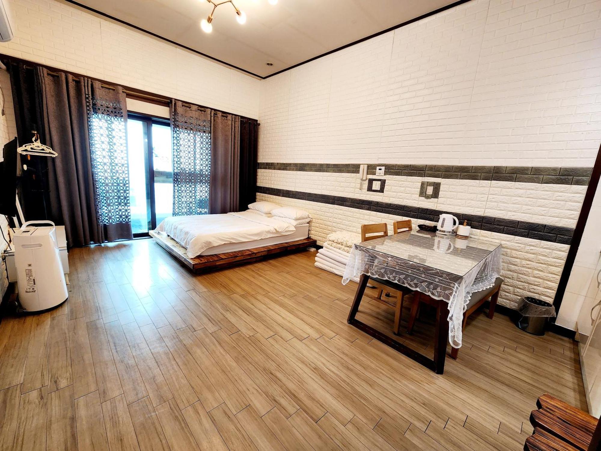 Pureun Jeju Pension Согвипхо Номер фото